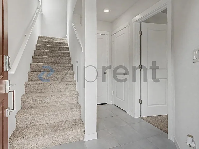 15975 NW Hosmer Ln — Photo 7