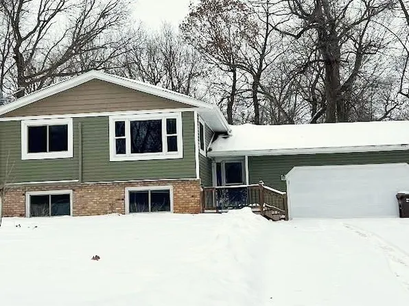 7952 Braddock Ave NE, Monticello, MN 55362