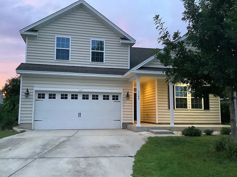 1142 Moss Grove Dr
