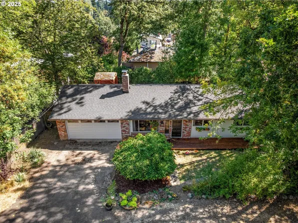 18605 Midhill Cir, West Linn, OR 97068