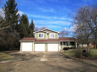 519 Nancy Ct, Wauconda, IL 60084