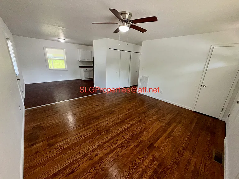 271 State St — Photo 16