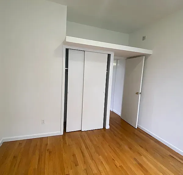 404 W 56th St #24 — Photo 12