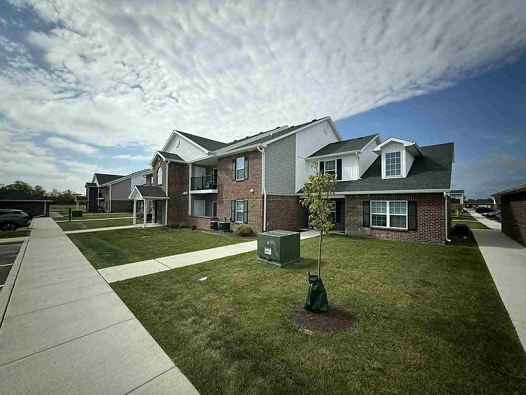 Sagamore Winds Apartments — Photo 12