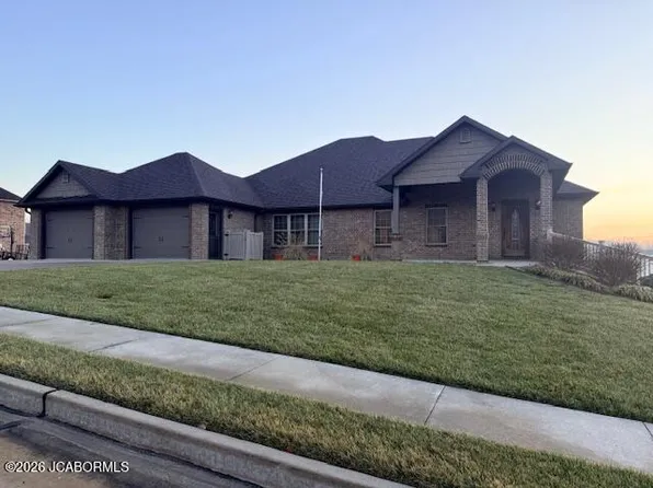 327 Settlers Ridge Dr, Jefferson City, MO 65109