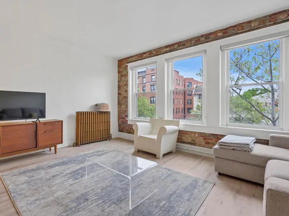 1766 Columbia Rd NW, Washington, DC 20009