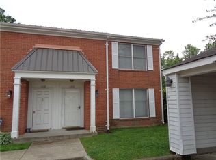 1306 Jackson Park Pl, Seymour, IN 47274