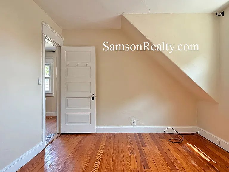 149 University Ave #3 — Photo 15