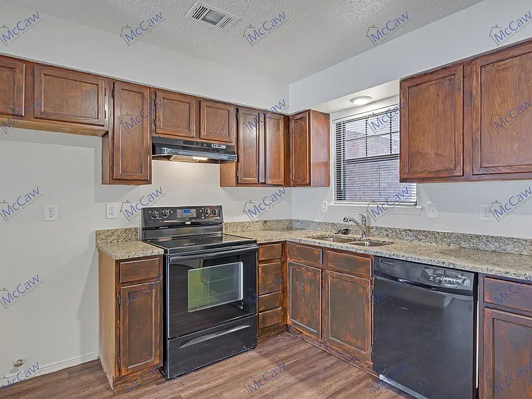 210 Rolston Rd #1 — Photo 8
