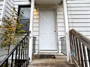 627 E 2nd St, Flint, MI 48503