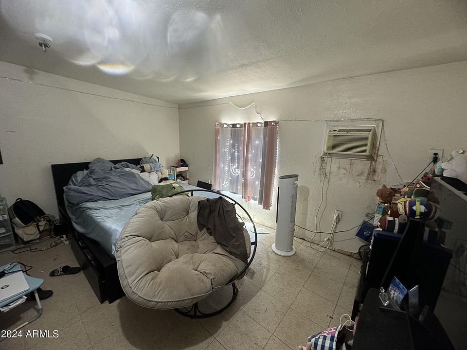 2nd image of 2509 W MADISON Street