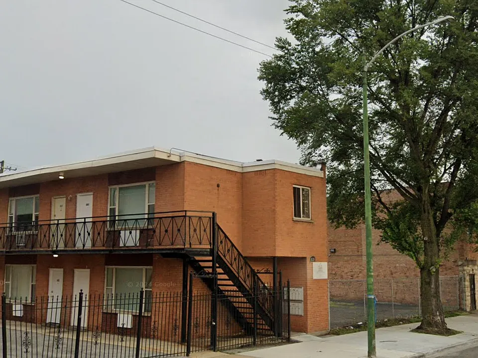 8124 S Western Ave