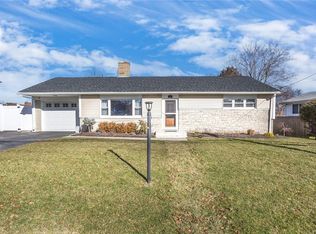 23 Rangeley Rd, Cranston, RI 02920