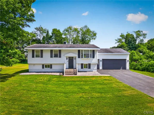 8656 Maple Lane Dr, Lee Center, NY 13363