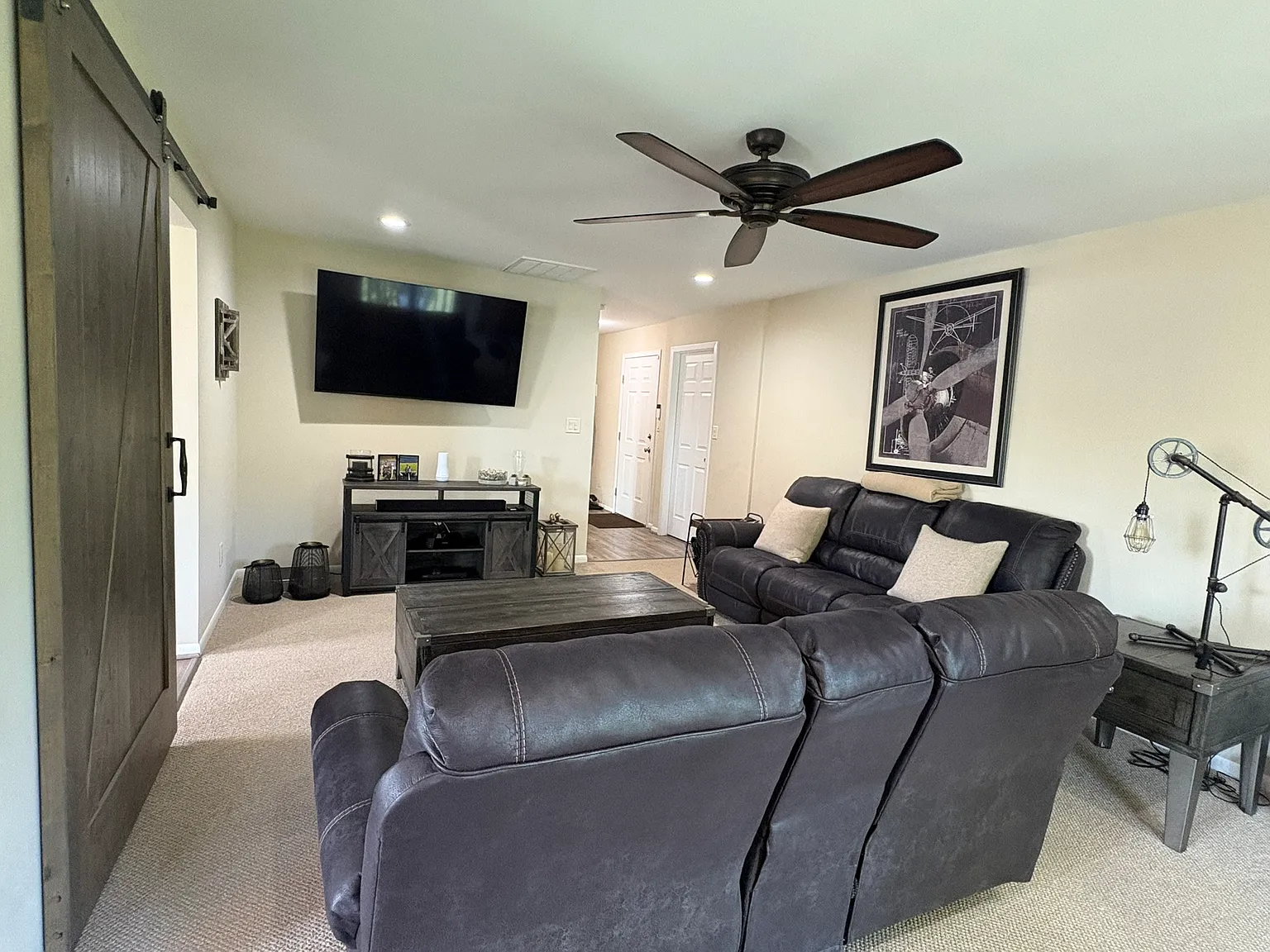 2 bed, 1277 sqft, $3,200 — Photo 4