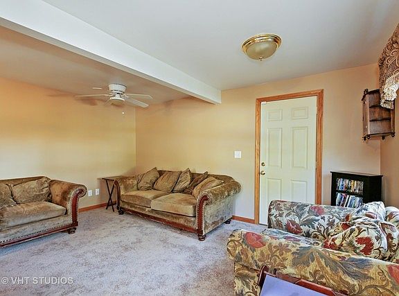2nd image of 214 N Babcock St