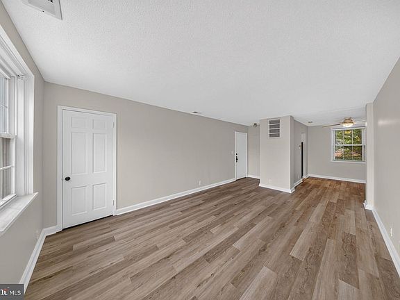 4th image of 4210 36th St S APT B2