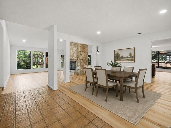 4th image of 2163 ENCINO LOOP