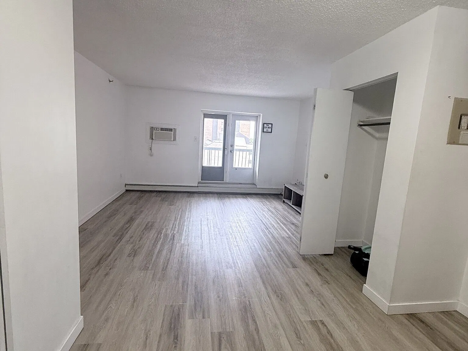 2 bed, $1,600 — Photo 4