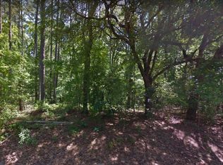 178 Lakeview Dr, Whispering Pines, NC 28327