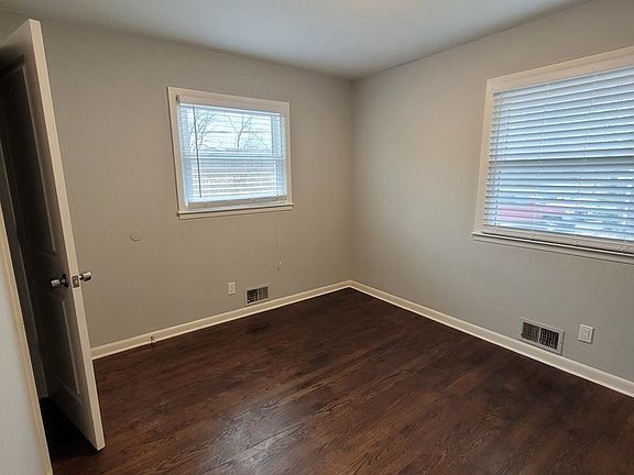 4th image of 716 E 139th St #716