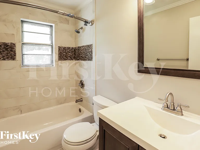 4800 N Wallace Ave — Photo 13