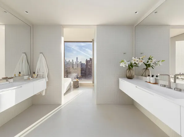 251 West 14th Street image 9 of 12