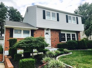 500 E Hanna Dr, Newark, DE 19702