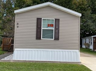 37 Lakeside Dr, Lima, OH 45804