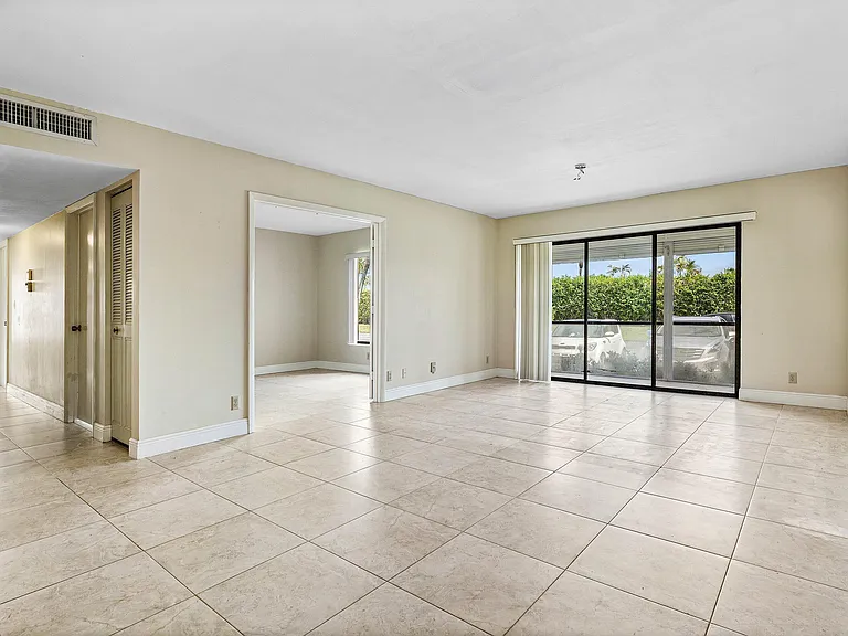 826 Sky Pine Way #D1 — Photo 9