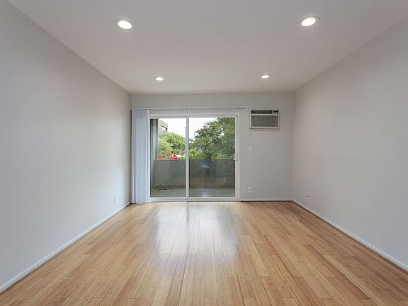 2nd image of 95 Hurlbut St APT 11