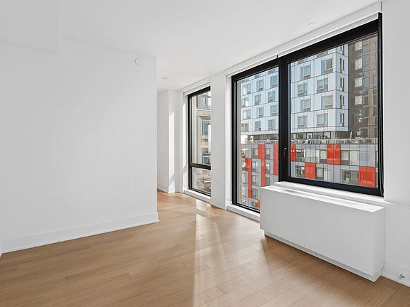 3rd image of 662 Pacific St #7H