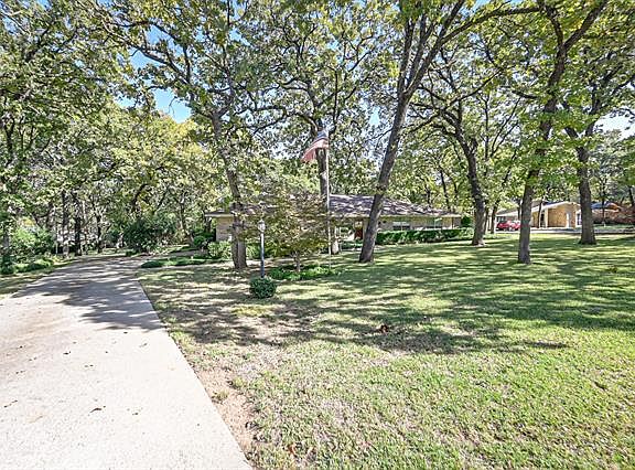 4th image of 6405 Beachview Dr