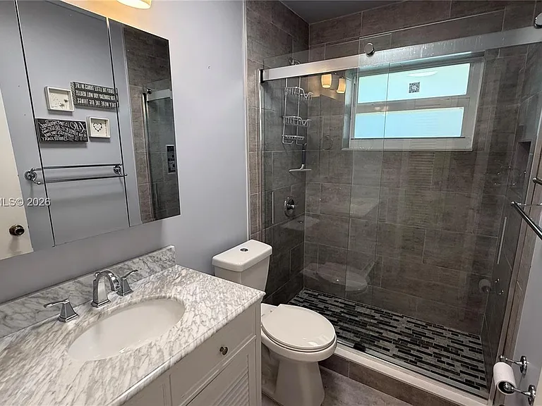 2115 NE 42nd Ct #206N — Photo 15