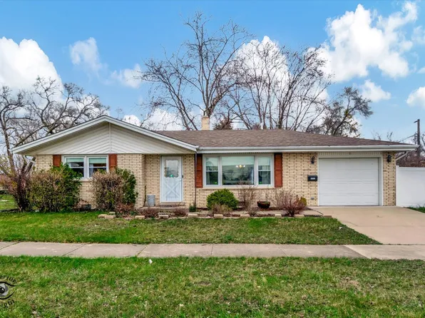 1305 Peggy Ln, Chicago Heights, IL 60411
