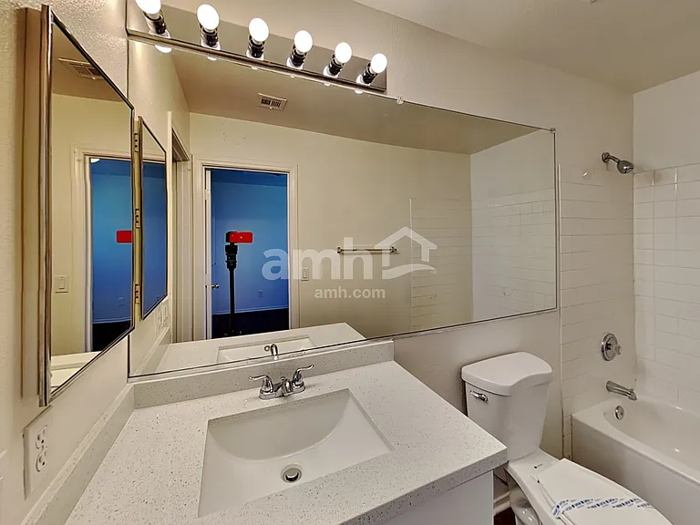 1041 Sweeping Vine Ave — Photo 15
