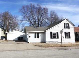 1211 Bennett St, La Crosse, WI 54601