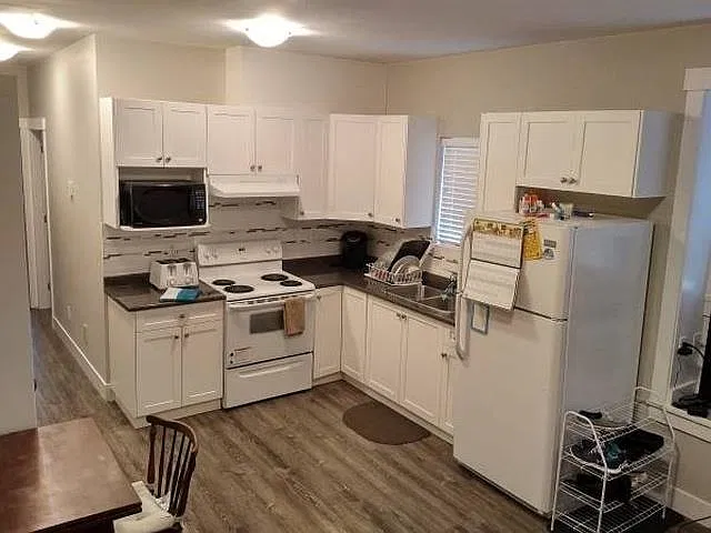 2 bed, 800 sqft, $2,000 — Photo 1