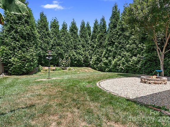 2nd image of 153 Flanders Dr