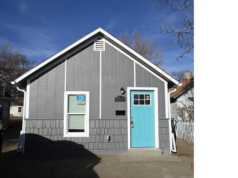 705 N 2nd St — Photo 4