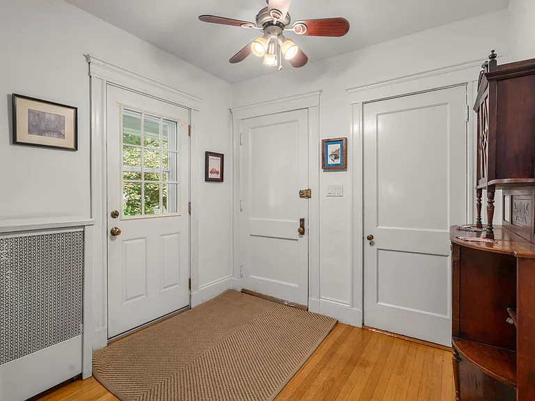108 Columbia St #1 — Photo 15