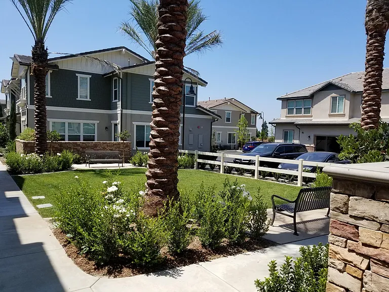 18437 Stables Ln — Photo 5
