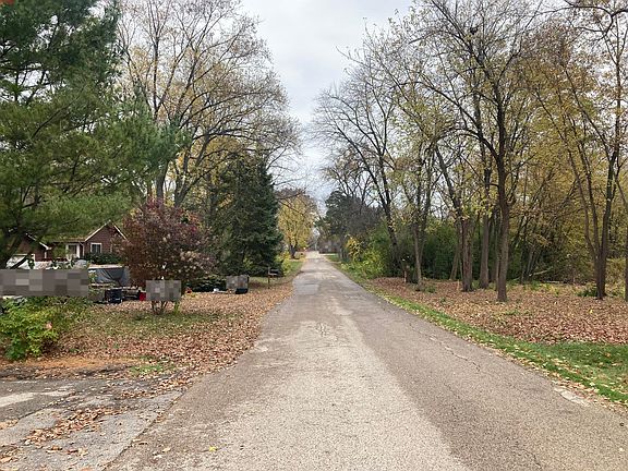 4th image of 25412 W Greenview Ave