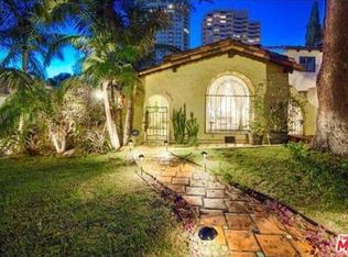 10519 Wellworth Ave, Los Angeles, CA 90024