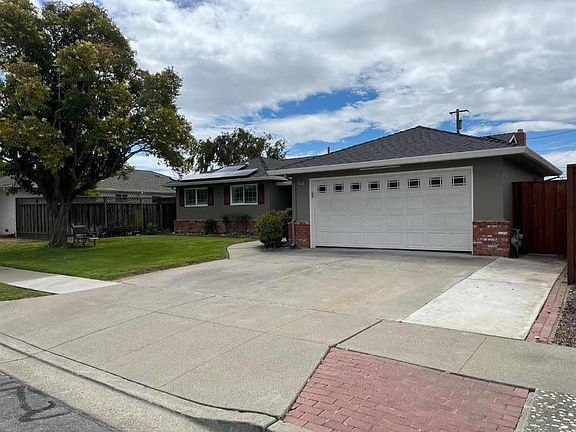 3rd image of 38793 Fenton Way