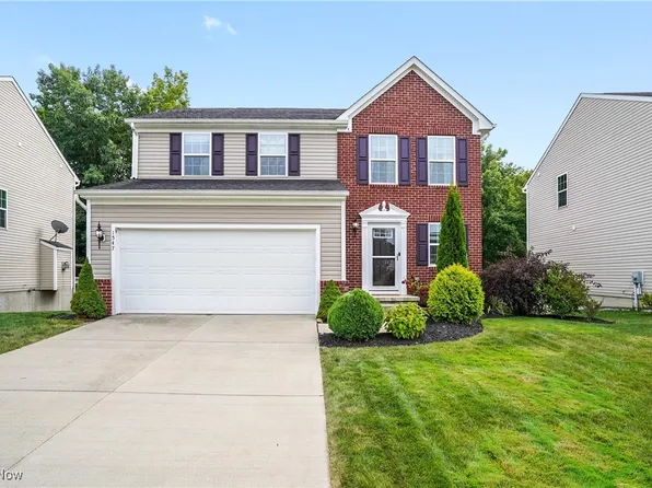 1547 Crescent Dr, Streetsboro, OH 44241