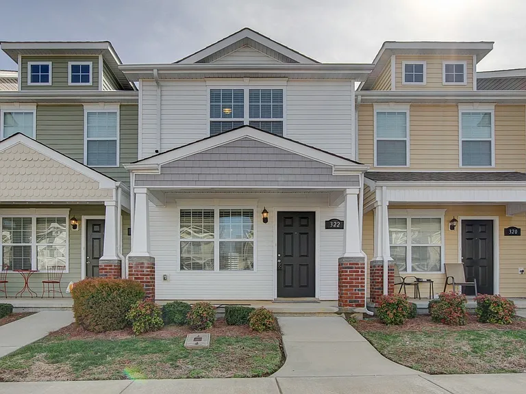 322 Sam Houston Cir — Photo 1