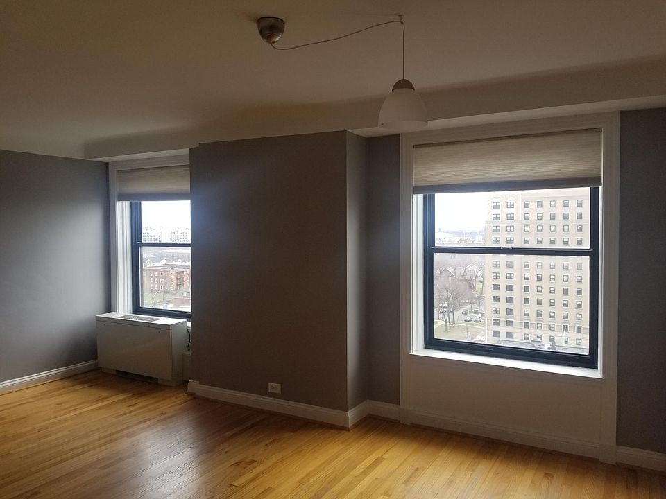 1st image of 15 E Kirby St Ste 104