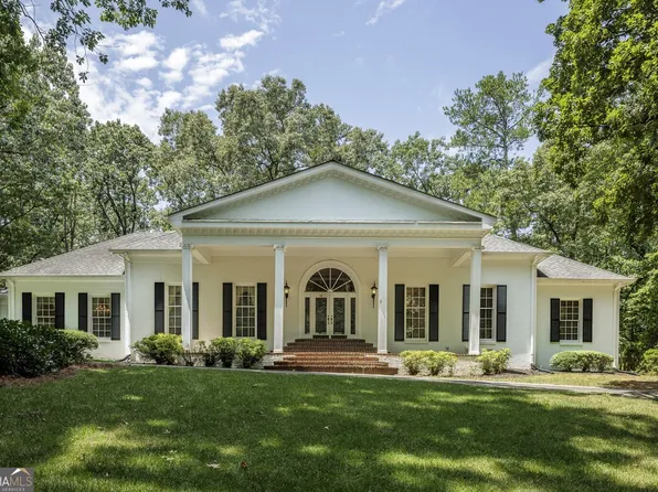 3205 Spalding Dr, Sandy Springs, GA 30350