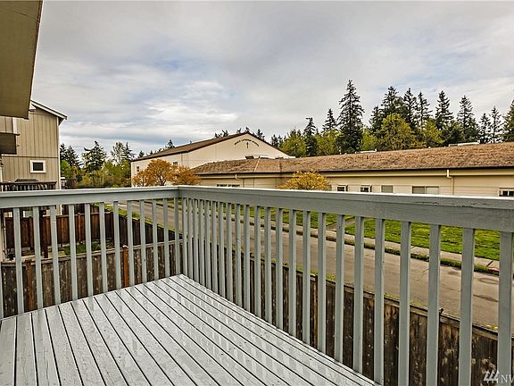 2nd image of 5017 Bowwood Cir NE